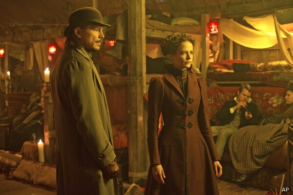 'Penny Dreadful': John Logan's Thriller Debuts Sunday on Showtime 