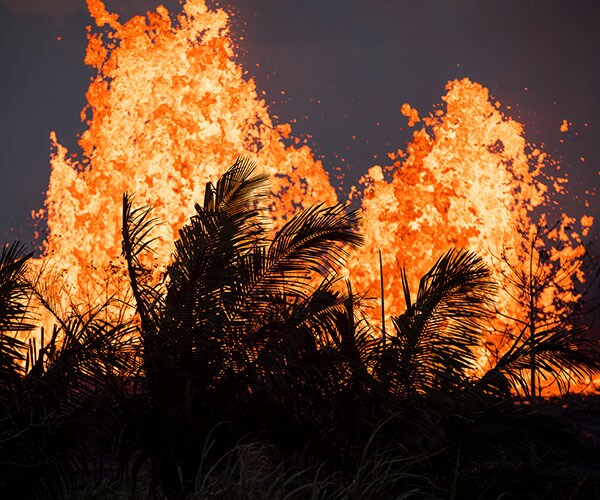 Lava Selfies: Arrests Made as Tourists Brave Kilauea Volcano