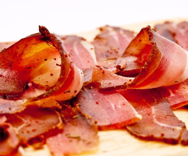 End of Bacon Boom Sends Pork Tumbling Most in 3 Years 