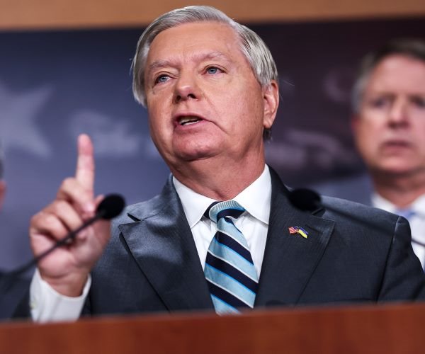 Lindsey Graham to Hold EV Battery Hearing if GOP Takes Control