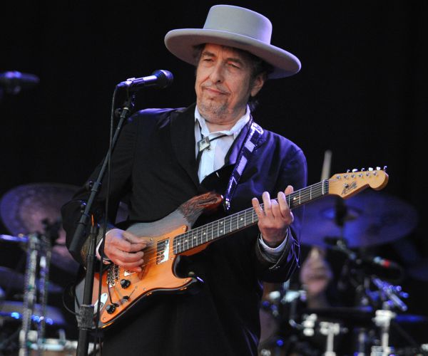 Bob Dylan Announces US Summer Tour for Forthcoming 'Fallen Angels' Album