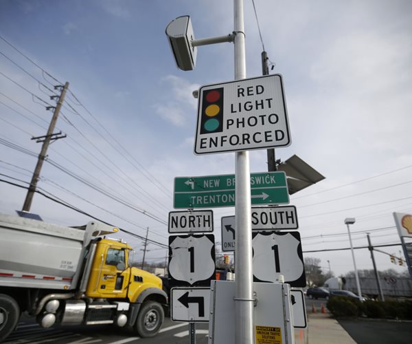Turning Off Red-Light Cameras Can be Deadly
