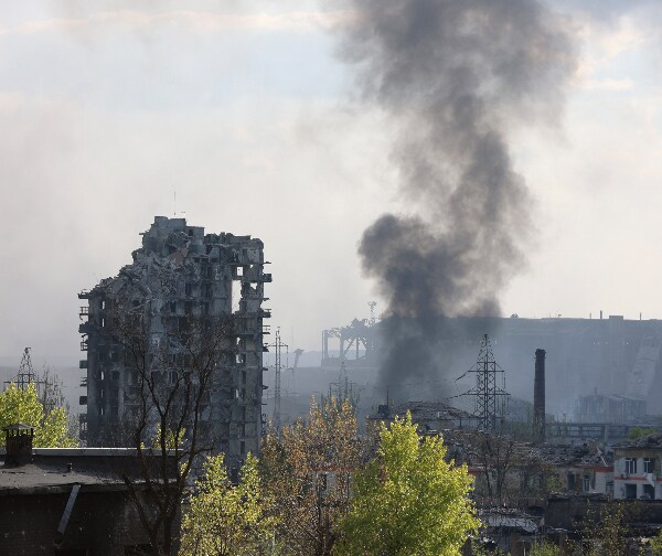 Ukraine: More Than 260 Fighters Evacuated From Mariupol Mill