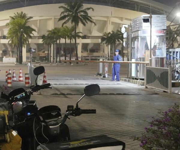 Driver Rams Car Into Crowd in China, Killing 35