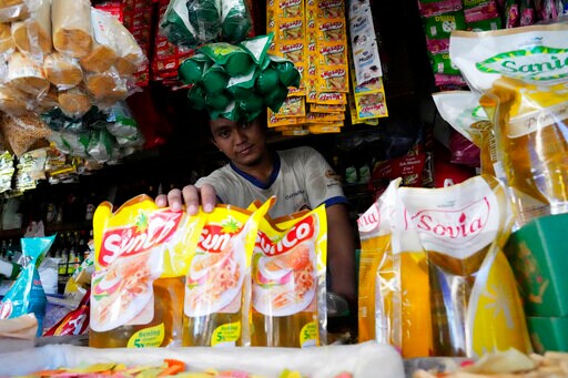 Indonesia to Ban Exports of Cooking Oil to Reduce Shortages