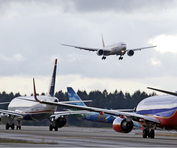 US Lawmakers Reintroduce Bill to End Restrictions on Cuba Travel