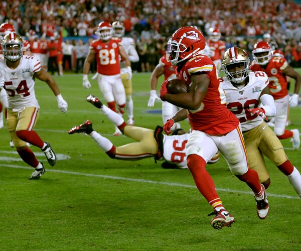 damien williams of the kansas city chiefs