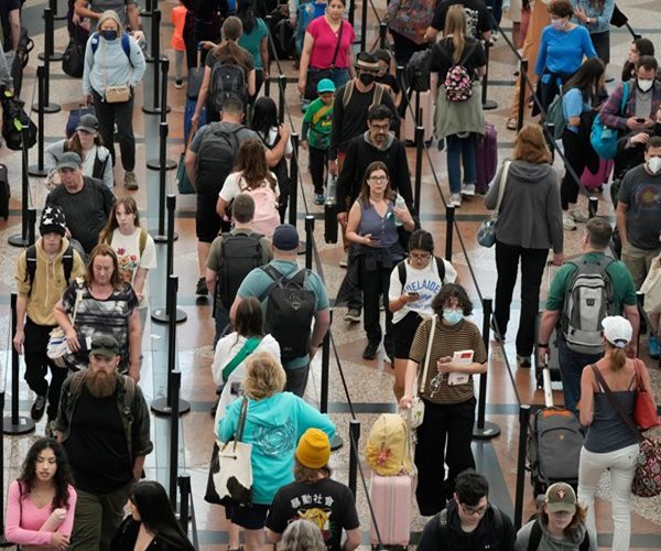 Airlines Battle Plane Shortage Ahead of Summer Travel