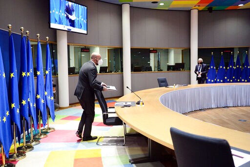 EU Stops Short of Advising against Holiday Travel over Virus