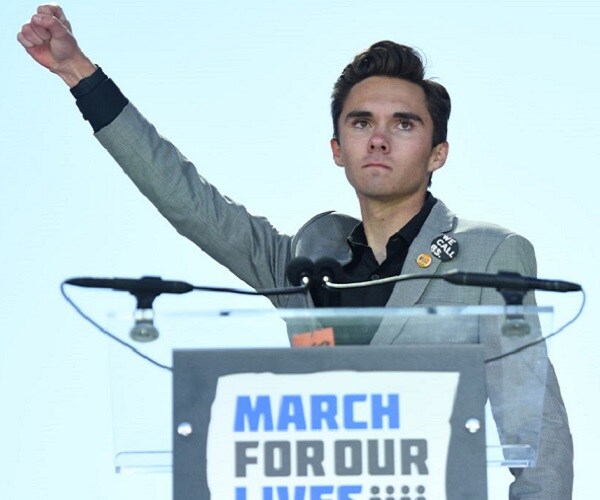 Conspiracy Theorist's Hoggwatch Website Targets Parkland Student