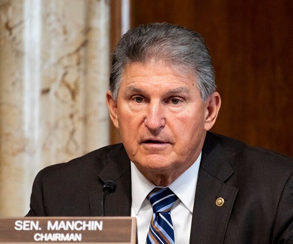 Biden's Fed Pick Likely Going Down in Defeat After Manchin Rejection
