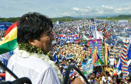 Bolivia's Morales Begins Bid for 4th Term Despite Complaints
