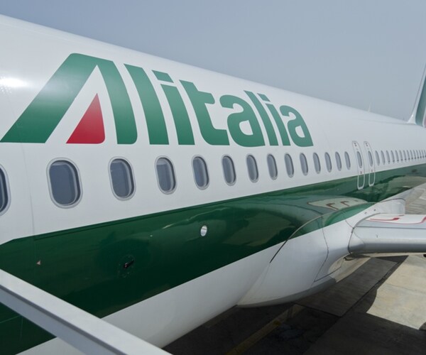 Sudden Collapse of Alitalia Would be a Shock to Italy's Economy: Minister