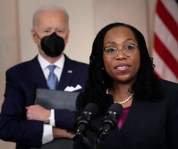 Rep. Clyburn Urges 'Strong Bipartisan Support' for SCOTUS Pick