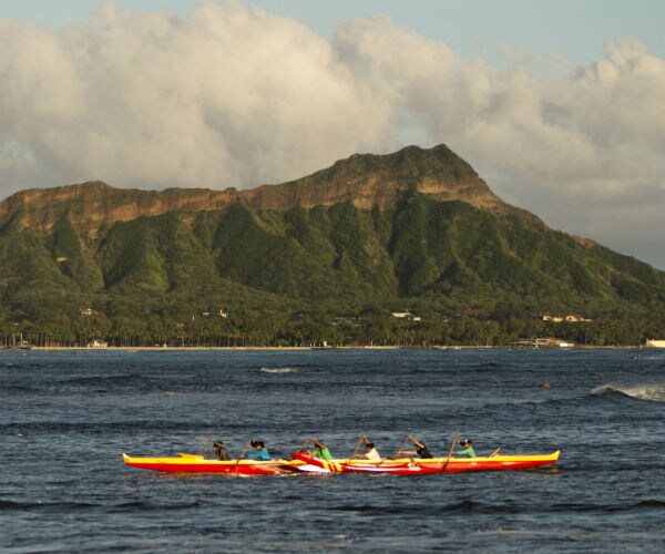 Hawaii Under Tsunami Watch After 7.7 Quake off Solomon Islands