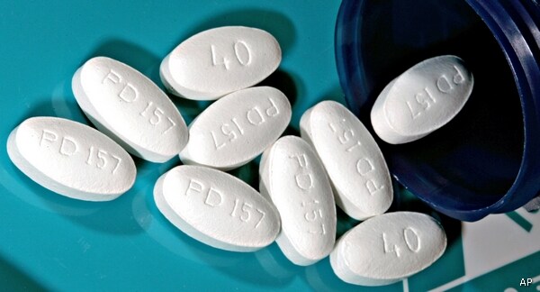 Statin Drugs Could Help Heart Risk in Even More Patients, Docs Say