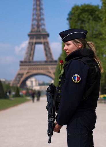 Social Media Time out as French Election Reaches Final Stage
