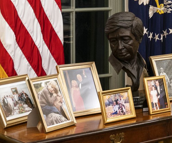 a bust of a socialist Cesar Chavez in joe biden's oval office