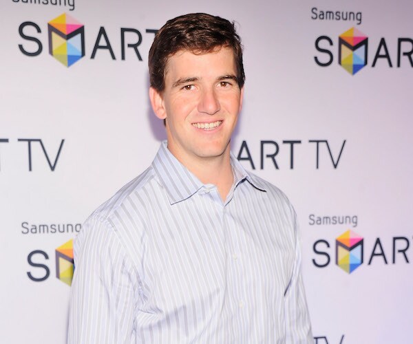 Eli Manning, Giants Memorabilia Fraud Case Settlement Reached