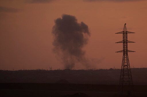 82 Palestinians Killed in Gaza, Including 38 People Waiting for Aid, Authorities Say