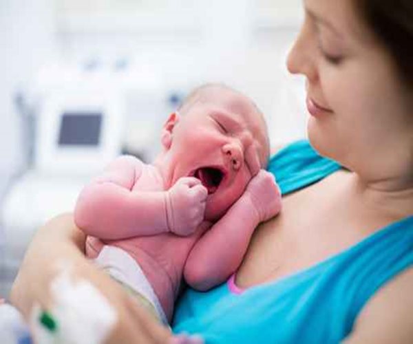 Weekend Childbirth Riskier: Study