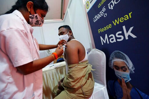 India Starts Booster Shots for Vulnerable amid Omicron Surge