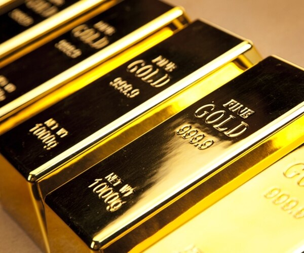 HSBC Hikes Gold Forecast to $1,613 as Fear Stokes Demand