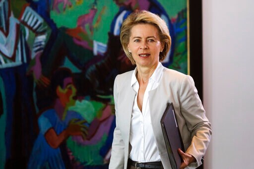 Von der Leyen: Pro-EU Fixture in Merkel's Cabinets