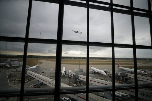 London Police Arrest 5 over Planned Heathrow Drone Protest