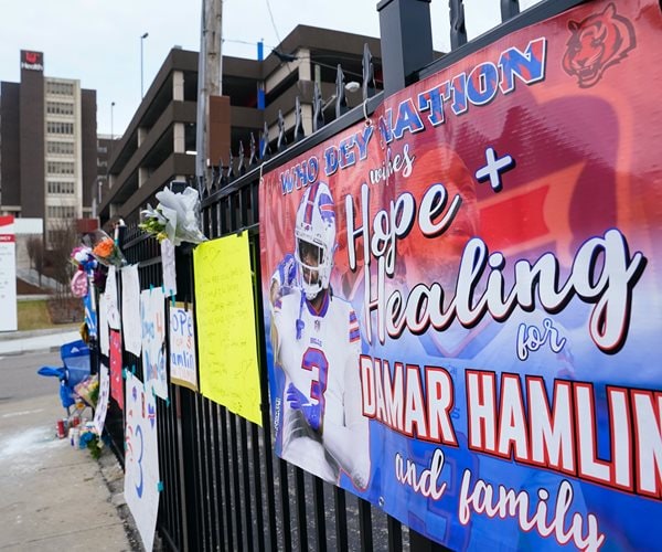 Bills: Safety Damar Hamlin Showing 'Remarkable Improvement'