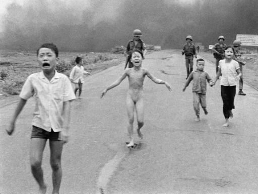 Facebook Apologizes for Removing 'napalm Girl' Photo
