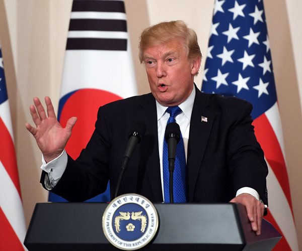 In Seoul, Trump Calls for North Korea to 'Make a Deal'