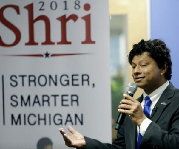 Michigan Democrats Tussle Over Eligibility for Governor's Race