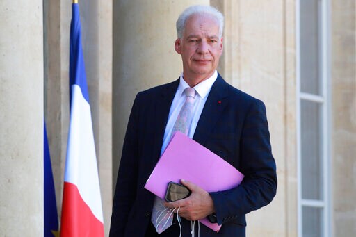 French Junior Finance Minister Resigns after Conviction