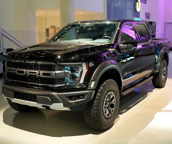 Ford to Sell Used Vehicles on Amazon, Joining Hyundai