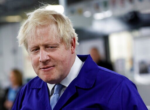 UK: Senior Aides Quit in New Blow to Embattled Boris Johnson