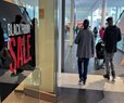 US Economic Worries Fuel Deep Black Friday Discounts