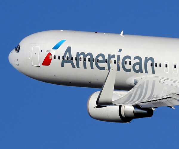 NAACP Warns Black Passengers on American Airlines