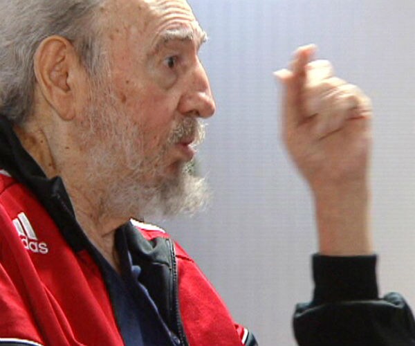 Fidel Scolds Obama in Essay: We Don't Need Your 'Presents'