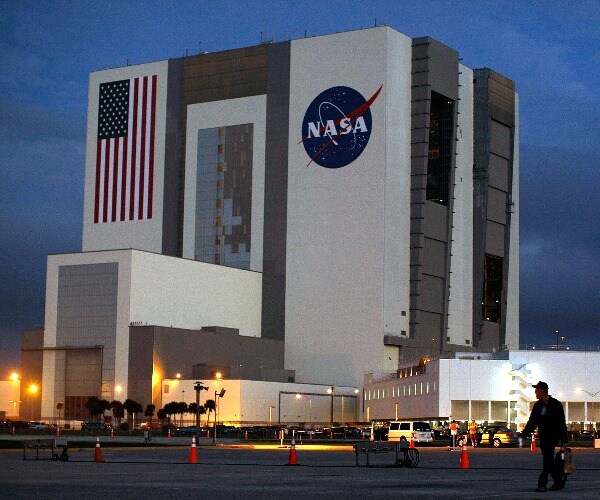 US Astronaut Launching Next Month May Spend Year in Space