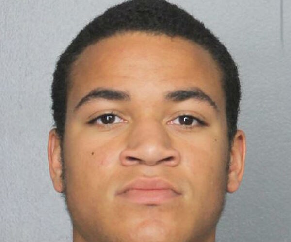 $500K Bond for Shooting Suspect's Brother in School Trespass