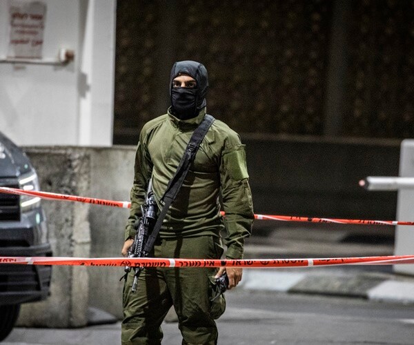 Israeli Troops Hunt for Shooter in Deadly Jerusalem Attack