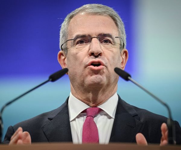 Nestle Sacks CEO Over Office Relationship