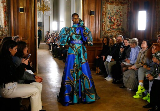 Elie Saab Banishes Gray Skies, Channels '70s in Paris