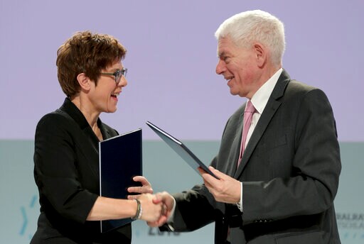 German Gov't Signs Agreement to Reintroduce Military Rabbis