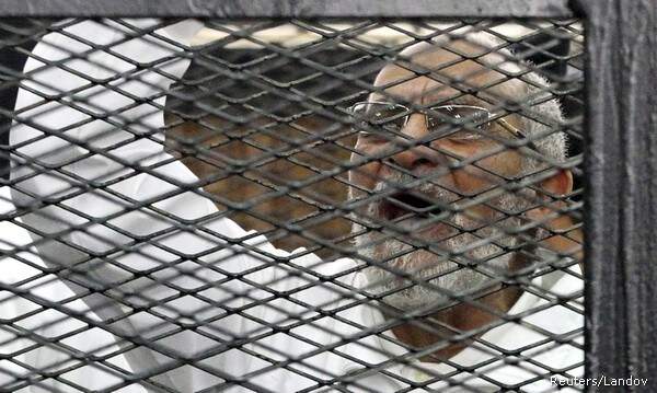 Brotherhood Head, 682 Others Tried in Egypt After Mass Death Sentence