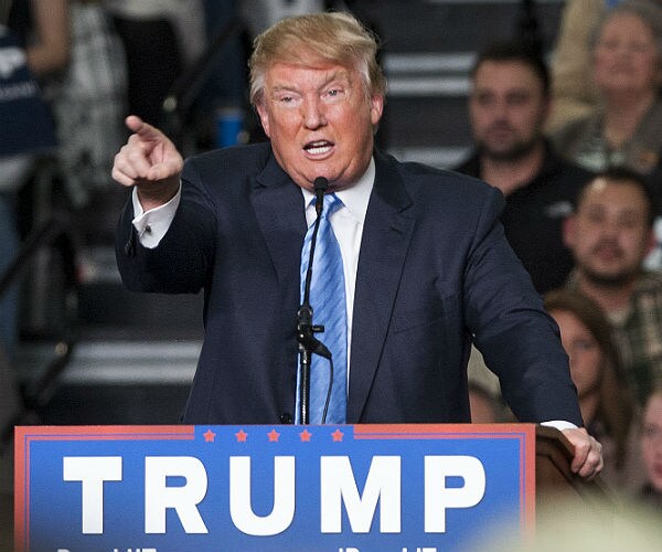 Prominent Hispanic GOP Leaders Shun Trump