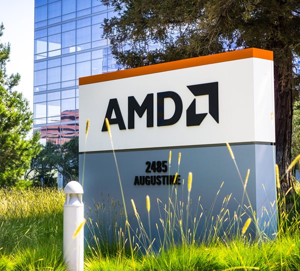 Nasdaq Futures Lag as Alphabet, AMD Slide on Bleak Forecasts