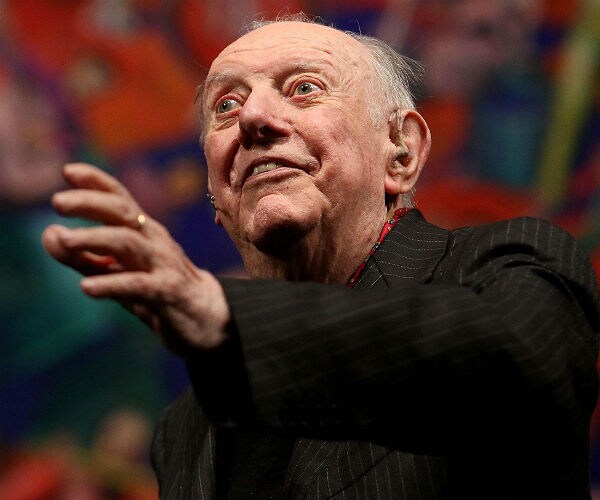 Nobel Laureate Dario Fo, Who Mocked Politics, Religion, Dies