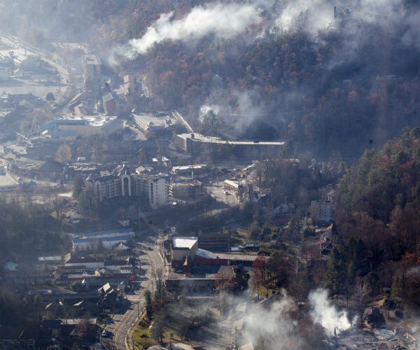 Death Toll at 7 in Tennessee Wildfires